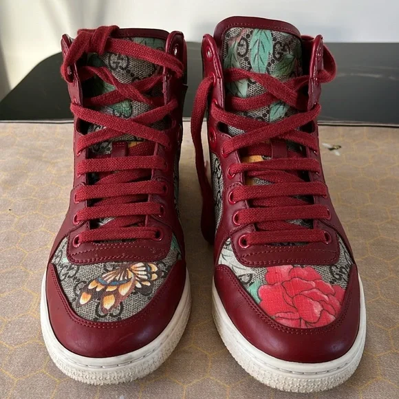 Gucci Shoes. - Picture 2 of 6